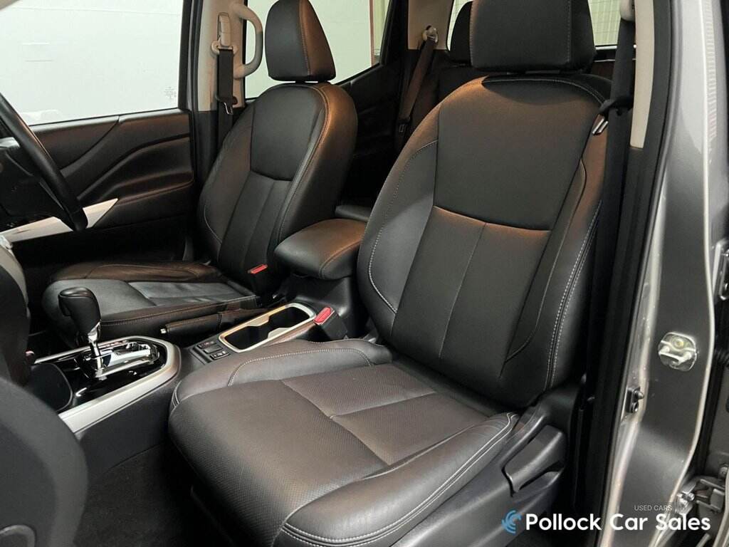 Aug 2021 Nissan Navara Double Cab Pick Up Tekna 2.3dCi 190 TT 4WD Auto