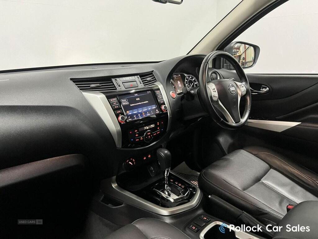 Aug 2021 Nissan Navara Double Cab Pick Up Tekna 2.3dCi 190 TT 4WD Auto