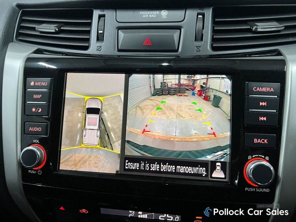 Aug 2021 Nissan Navara Double Cab Pick Up Tekna 2.3dCi 190 TT 4WD Auto