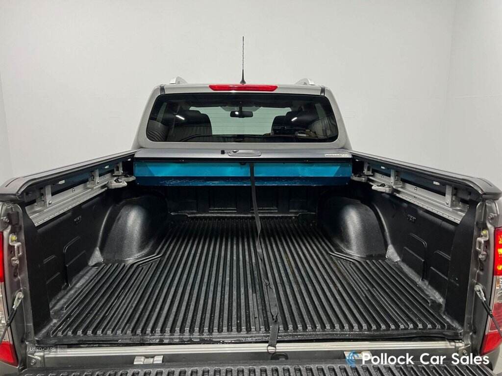 Aug 2021 Nissan Navara Double Cab Pick Up Tekna 2.3dCi 190 TT 4WD Auto