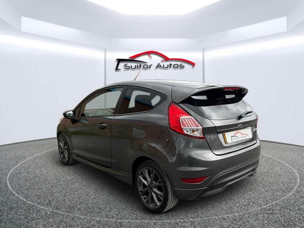 May 2017 Ford Fiesta 1.0 EcoBoost 140 ST-Line 3dr