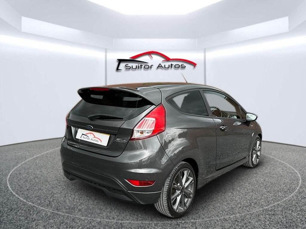 May 2017 Ford Fiesta 1.0 EcoBoost 140 ST-Line 3dr