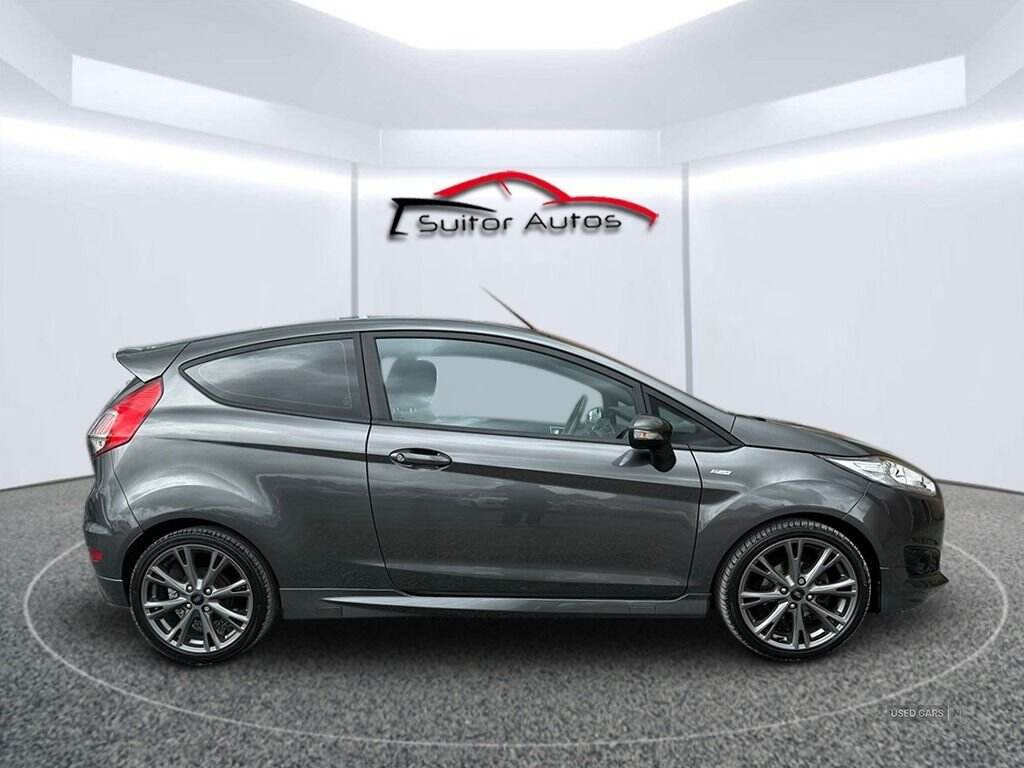 May 2017 Ford Fiesta 1.0 EcoBoost 140 ST-Line 3dr