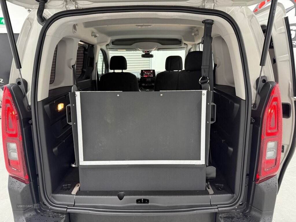 Aug 2020 Citroen Berlingo 1.5 BlueHDi 130 Feel M 5dr EAT8