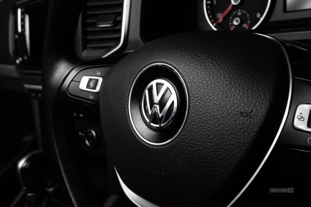Mar 2017 Volkswagen Amarok D/Cab Pick Up Aventura 3.0 V6 TDI 224 BMT 4M Auto