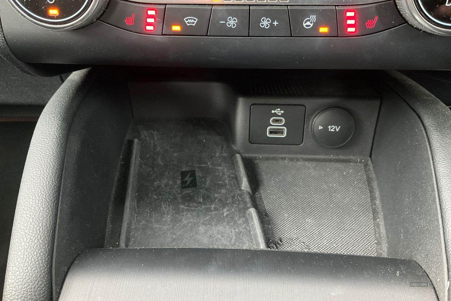  2023 Ford Kuga 2.5 PHEV ST-Line X Edition 5dr CVT**REAR CAMERA - HEATED SEATS &amp; STEERING WHEEL - APPLE CARPLAY - ACTIVE PARK ASSIST - WIRELESS PHONE CHARGER - HUD**