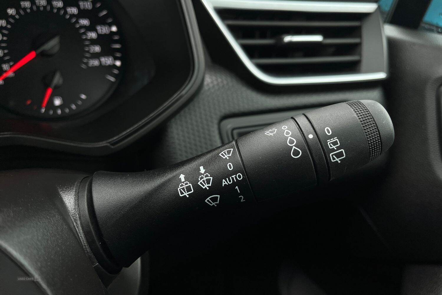 Jan 2022 Renault Clio 1.0 TCe 90 Iconic 5dr