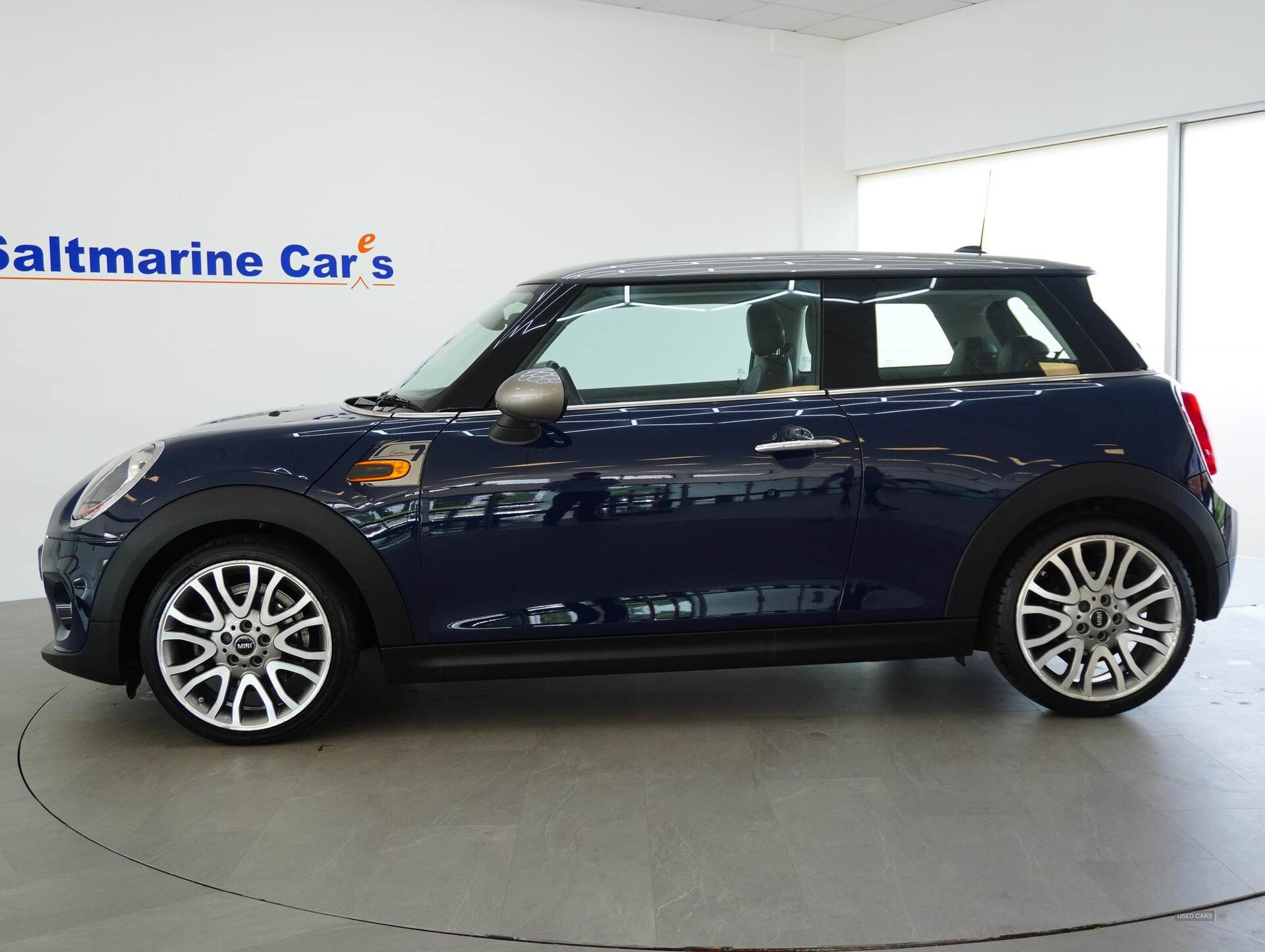 Mar 2017 MINI Hatch 1.5 Cooper Seven 3dr
