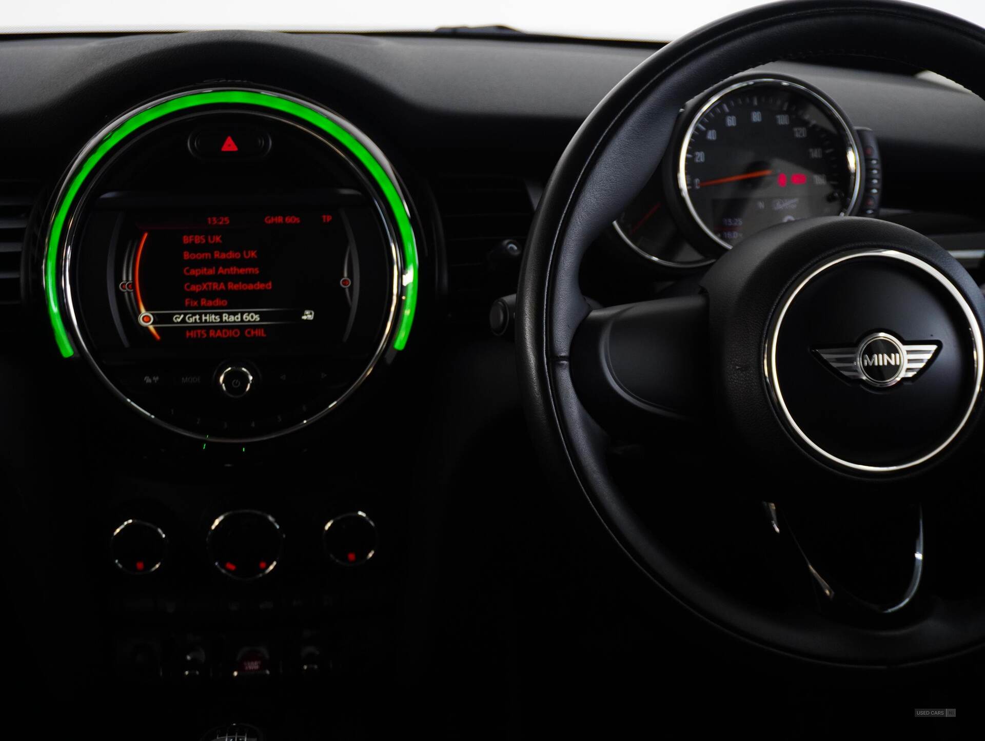 Mar 2017 MINI Hatch 1.5 Cooper Seven 3dr