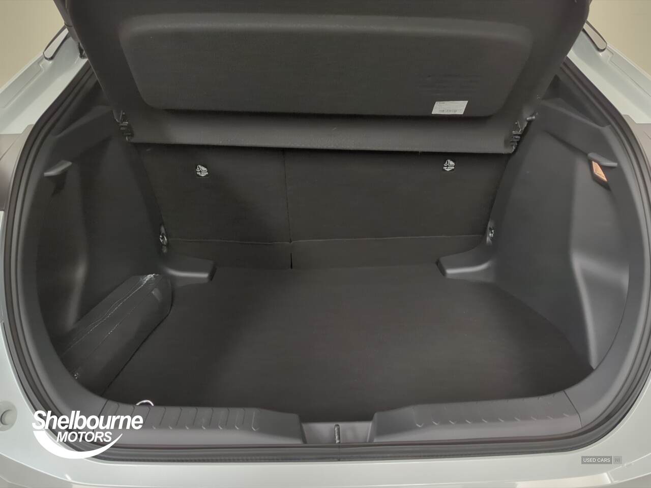Mar 2025 Toyota C-HR 1.8 Hybrid Design 5dr CVT