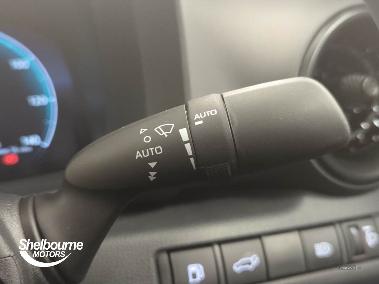 Mar 2025 Toyota C-HR 1.8 Hybrid Design 5dr CVT