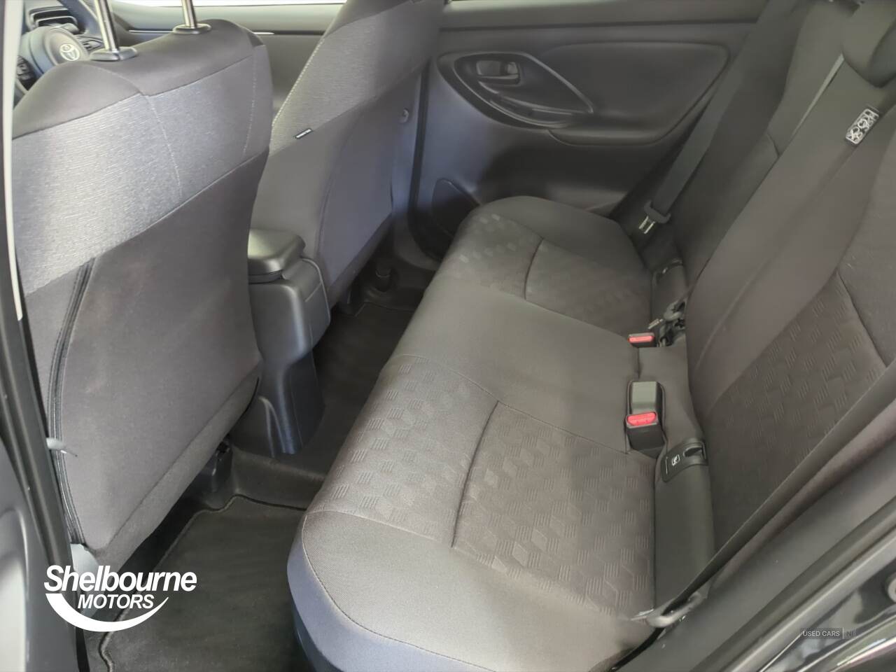 Mar 2025 Toyota Yaris 1.5 Hybrid Design 5dr CVT