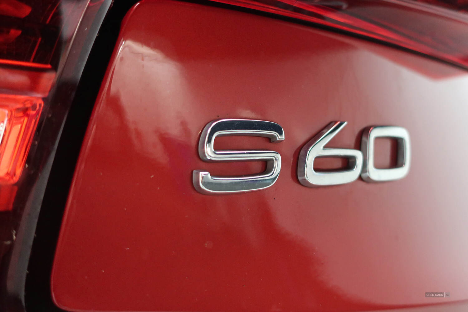 Jun 2020 Volvo S60 2.0 T5 R DESIGN Plus 4dr Auto