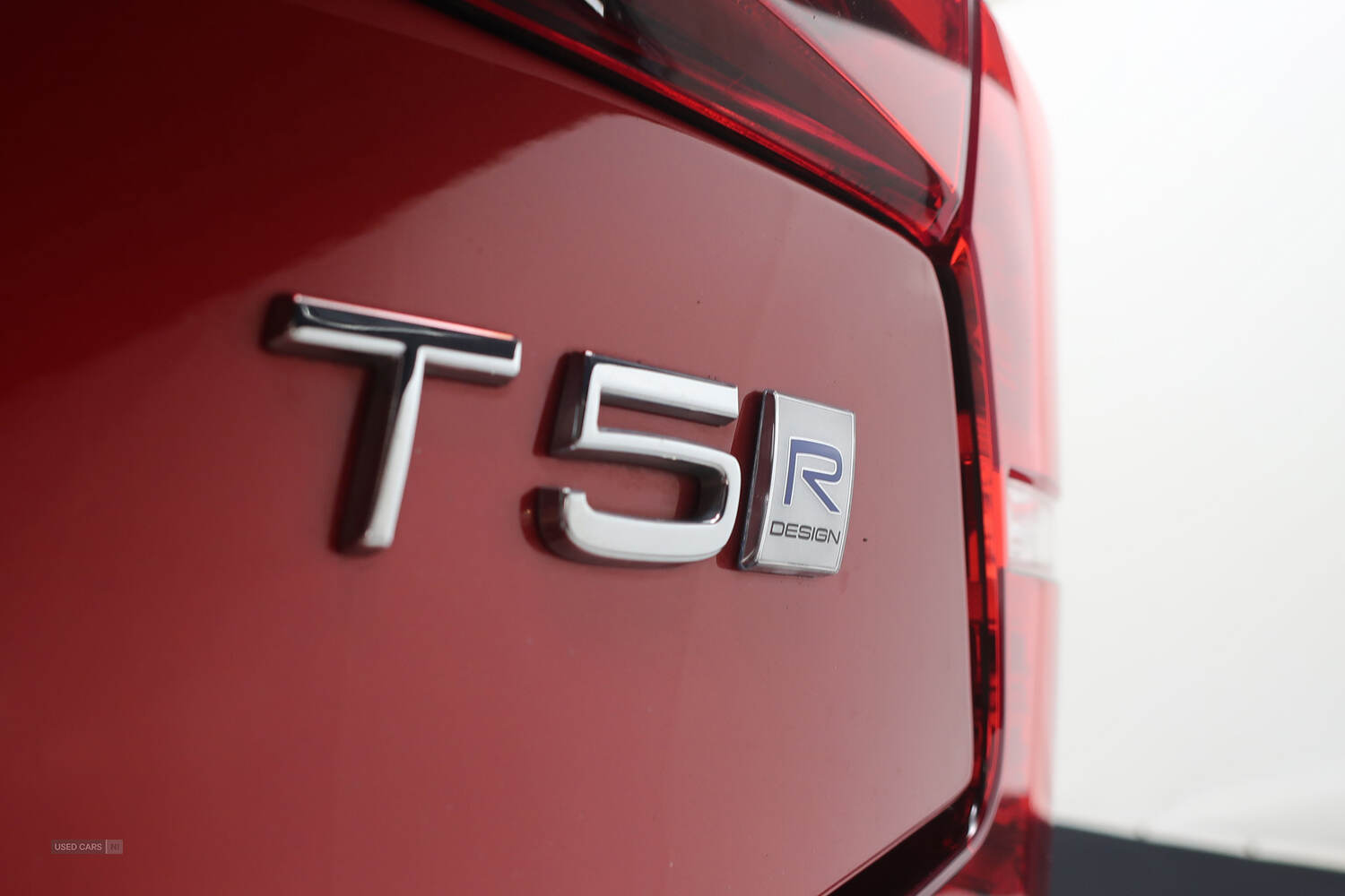 Jun 2020 Volvo S60 2.0 T5 R DESIGN Plus 4dr Auto