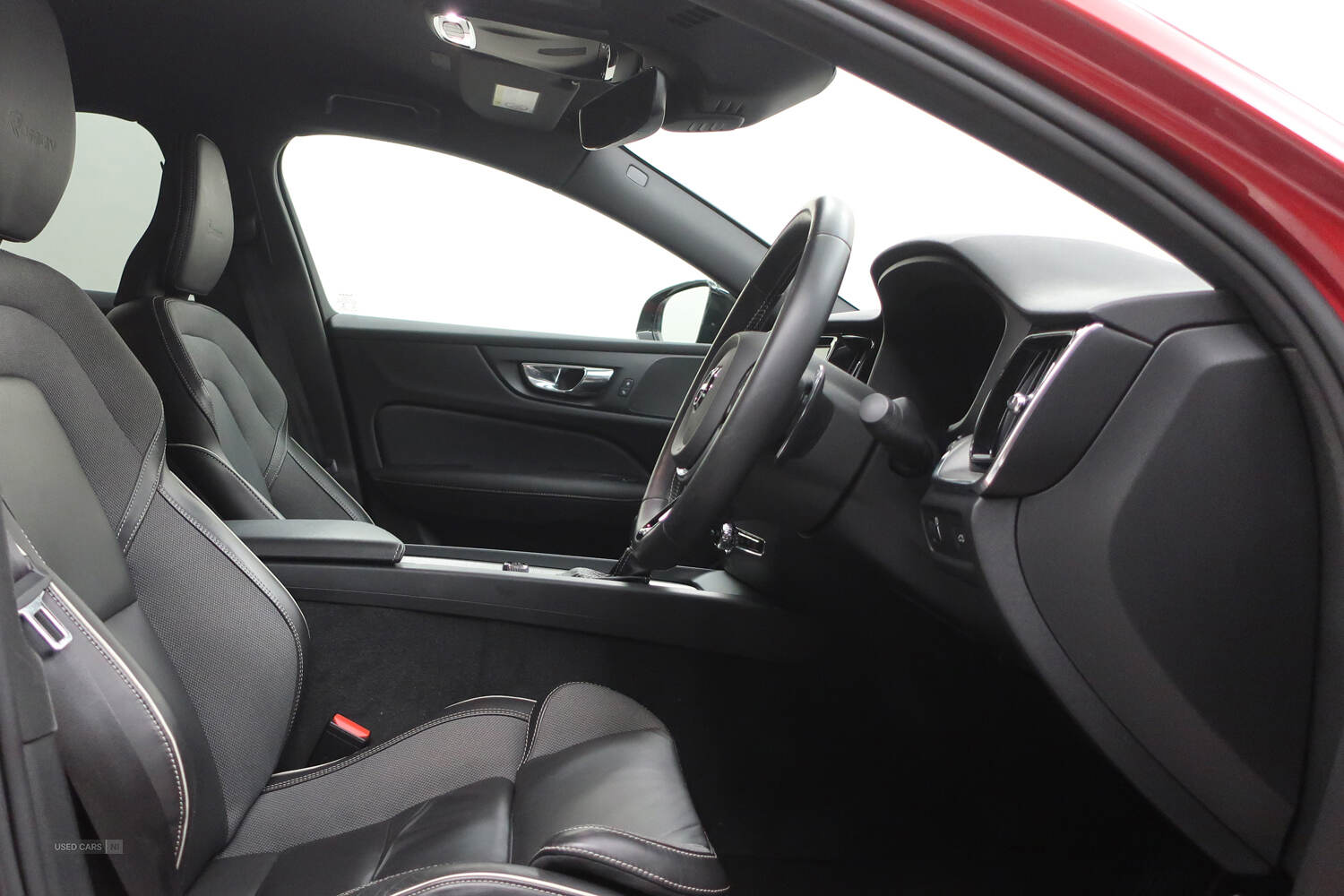 Jun 2020 Volvo S60 2.0 T5 R DESIGN Plus 4dr Auto