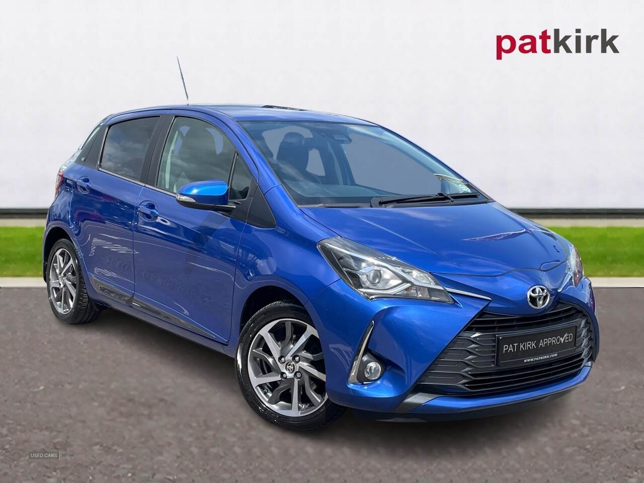 Jan 2020 Toyota Yaris 1.5 VVT-i Y20 5dr [Bi-tone]