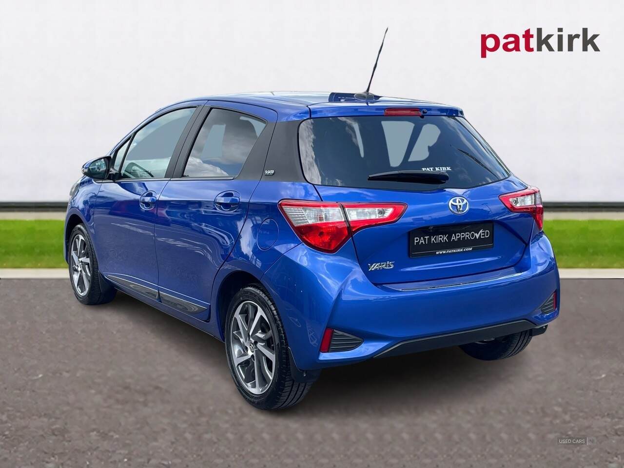 Jan 2020 Toyota Yaris 1.5 VVT-i Y20 5dr [Bi-tone]
