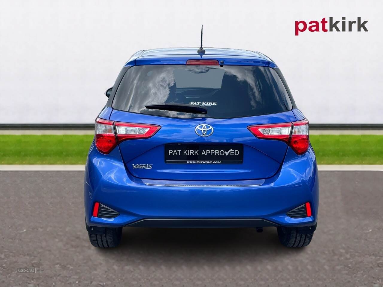 Jan 2020 Toyota Yaris 1.5 VVT-i Y20 5dr [Bi-tone]
