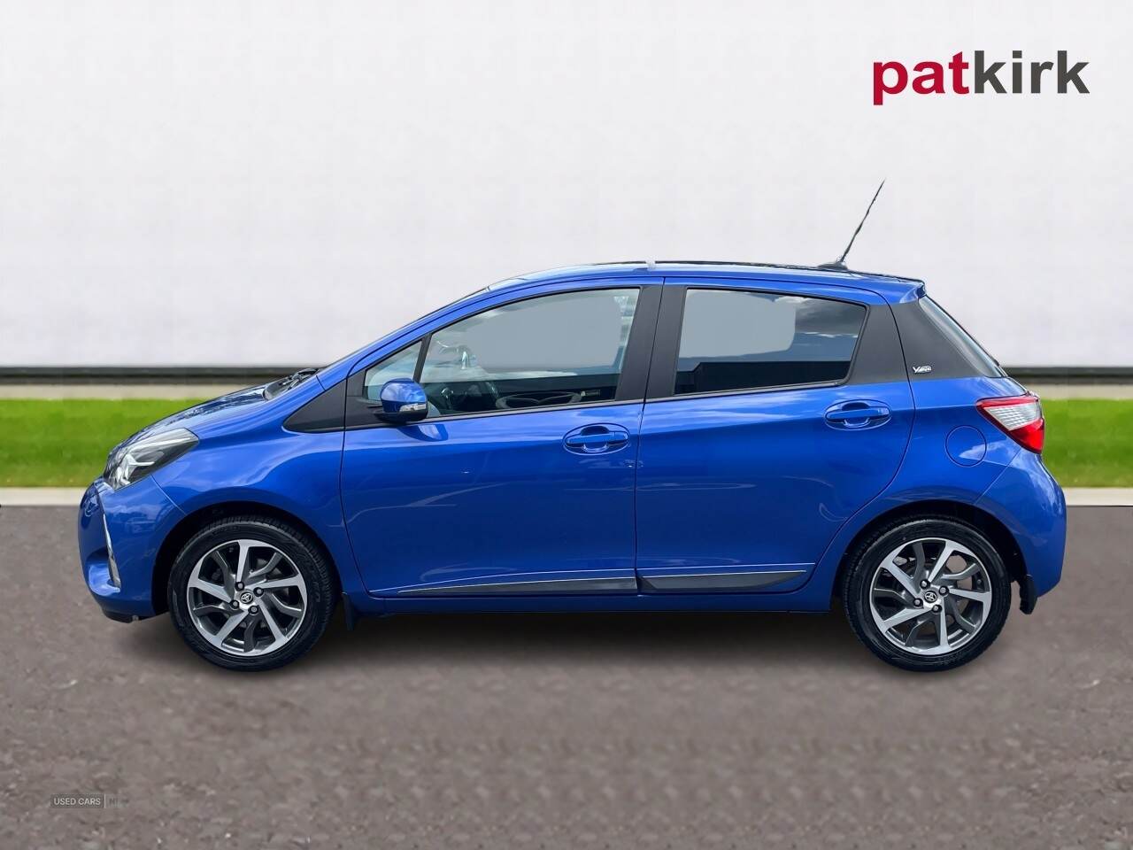 Jan 2020 Toyota Yaris 1.5 VVT-i Y20 5dr [Bi-tone]