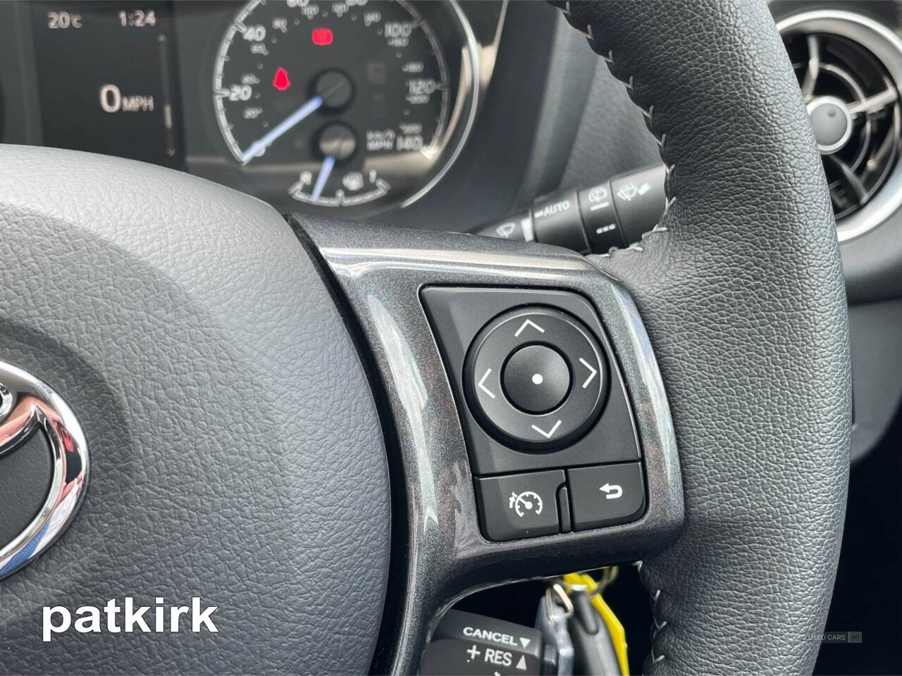 Jan 2020 Toyota Yaris 1.5 VVT-i Y20 5dr [Bi-tone]