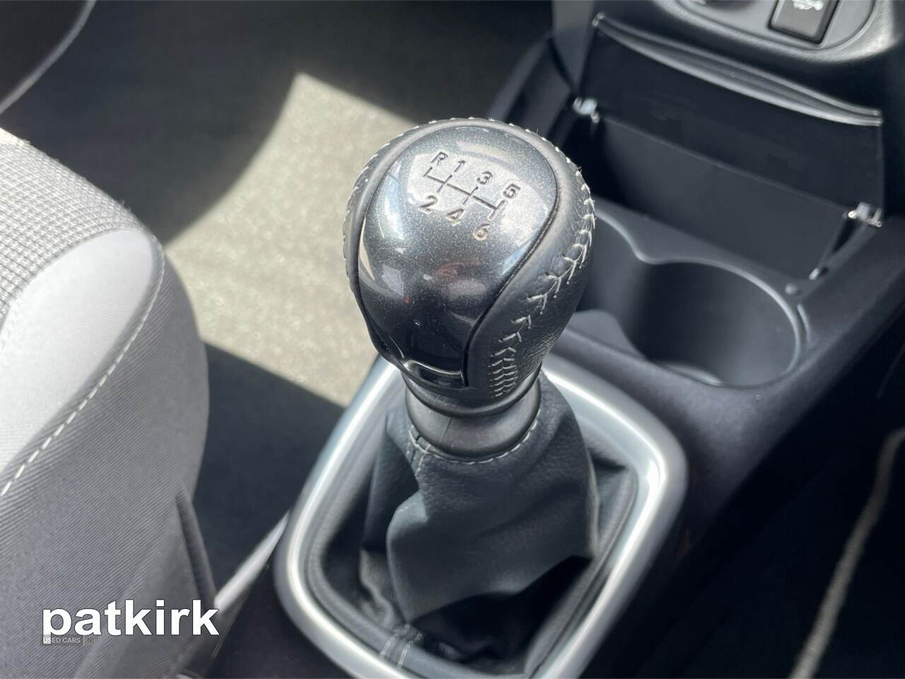Jan 2020 Toyota Yaris 1.5 VVT-i Y20 5dr [Bi-tone]