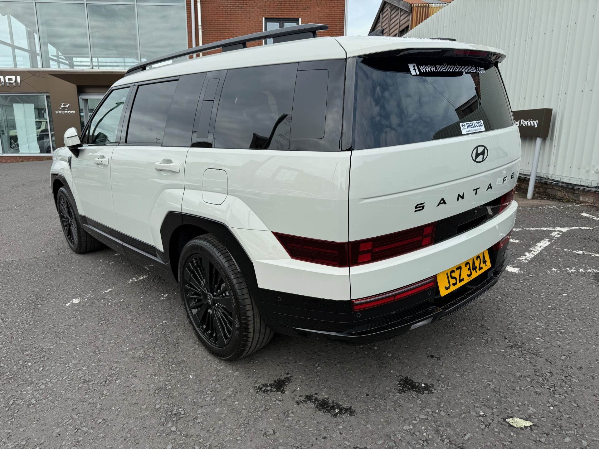 Hyundai Santa Fe ESTATE in Down