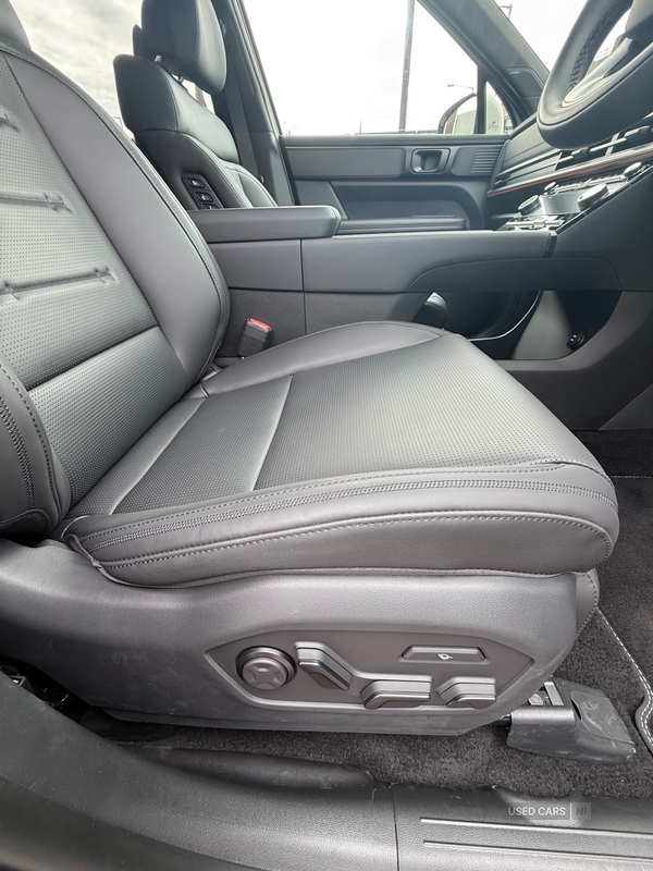 Hyundai Santa Fe ESTATE in Down