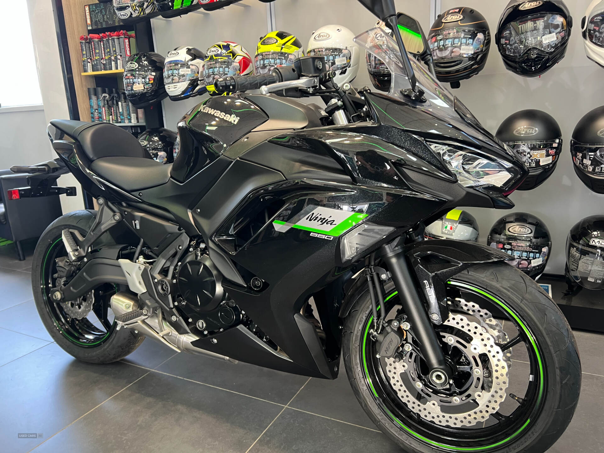   Kawasaki Ninja 2025 KAWASAKI NINJA 650 IN METALLIC SPARK BLACK