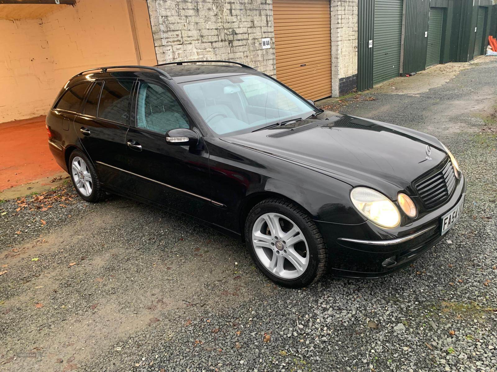2005 Mercedes E-Class Avantgarde