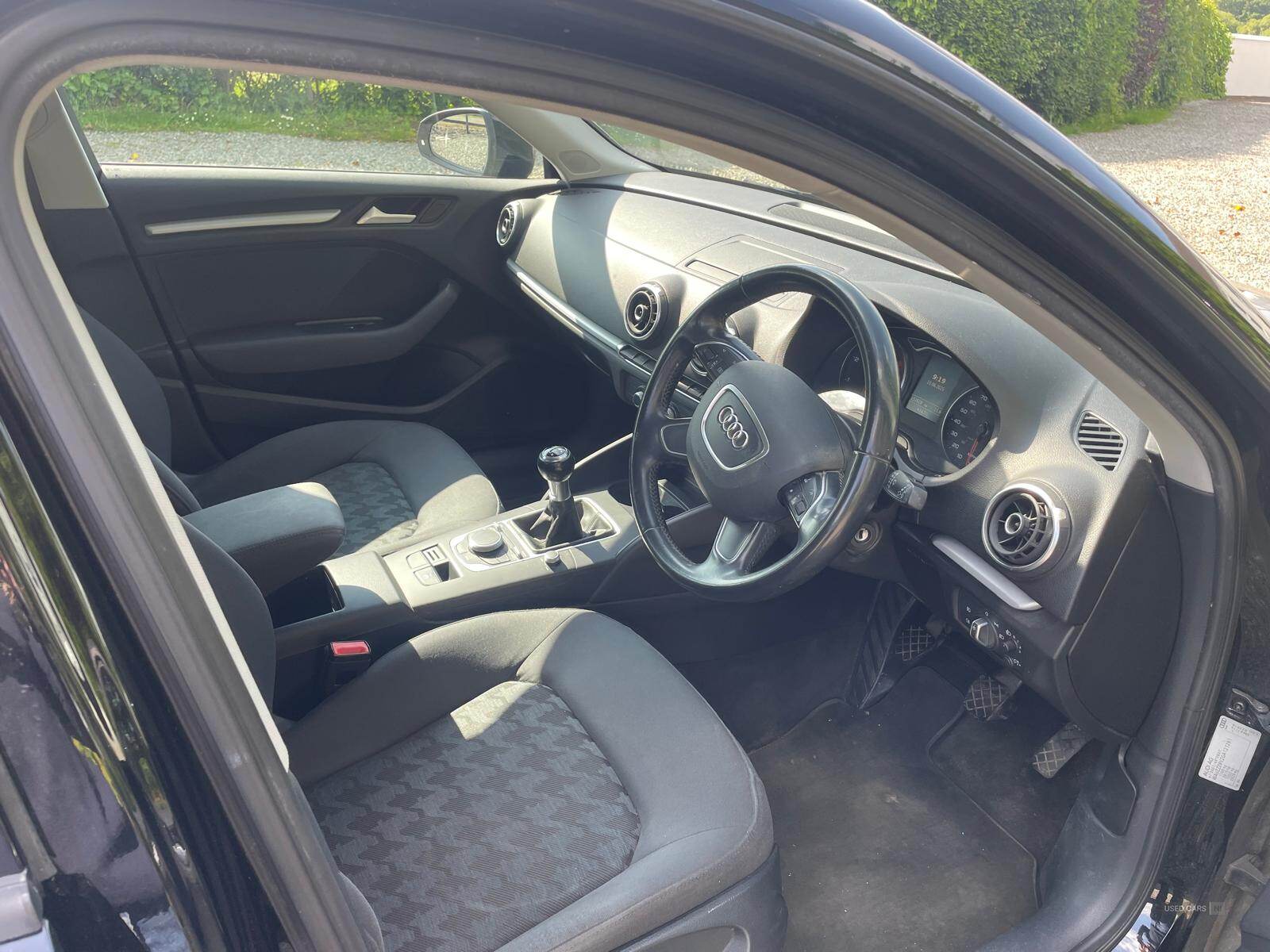 Apr 2016 Audi A3 1.6 TDI Ultra 110 SE Technik 5dr