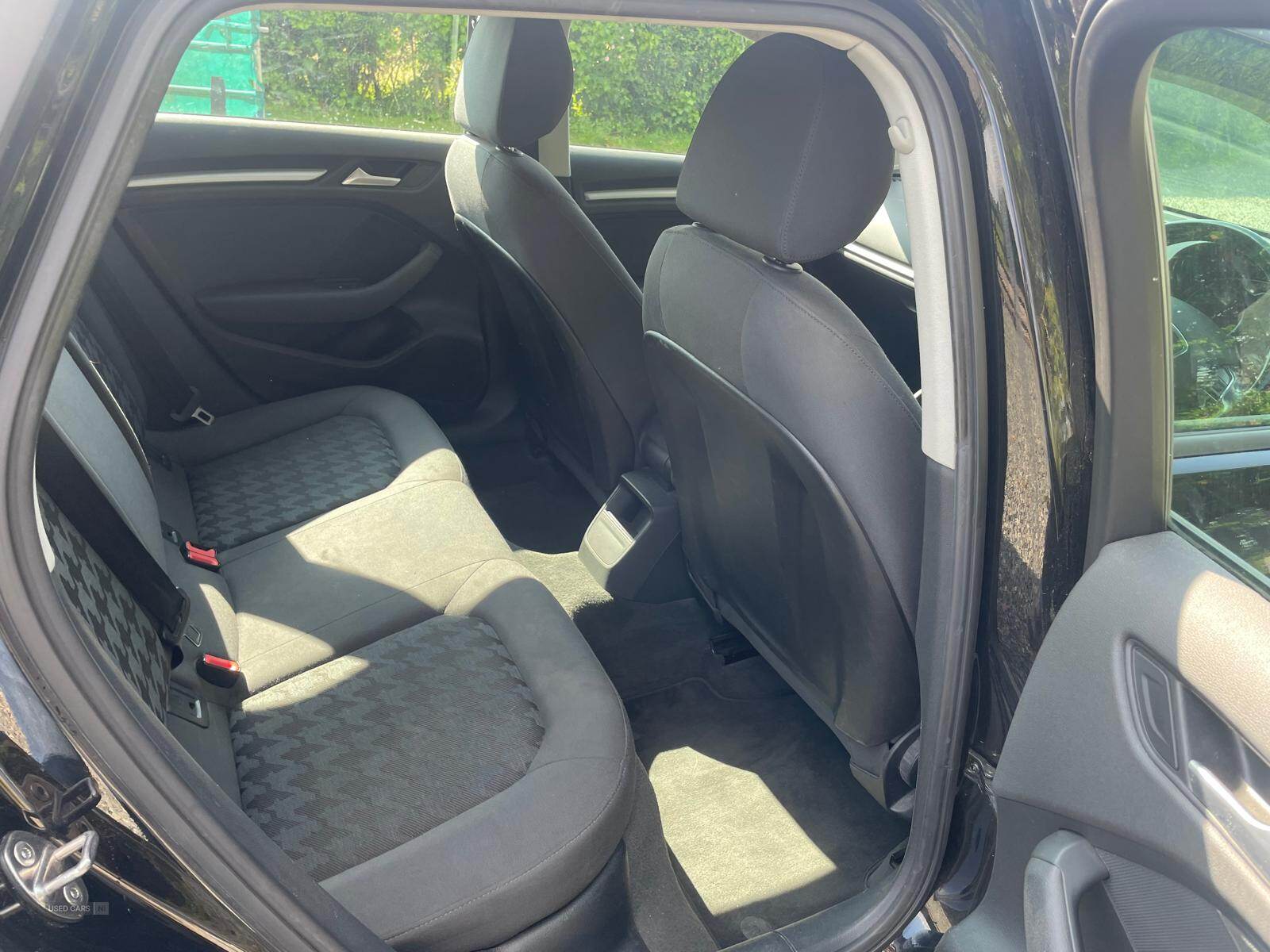 Apr 2016 Audi A3 1.6 TDI Ultra 110 SE Technik 5dr