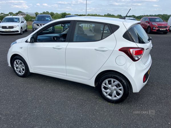Hyundai i10 HATCHBACK in Armagh