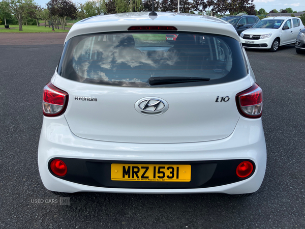 Hyundai i10 HATCHBACK in Armagh