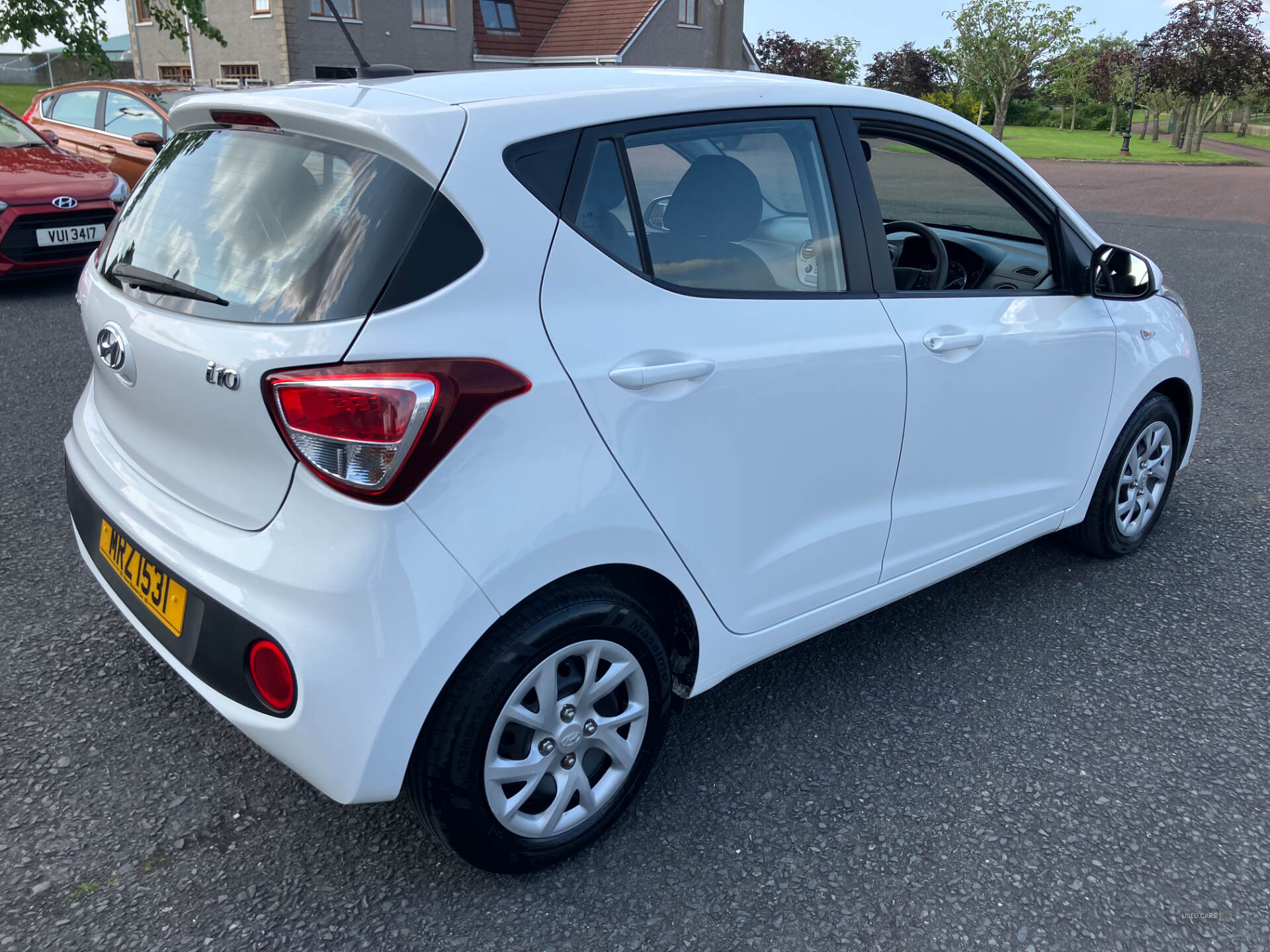 Hyundai i10 HATCHBACK in Armagh