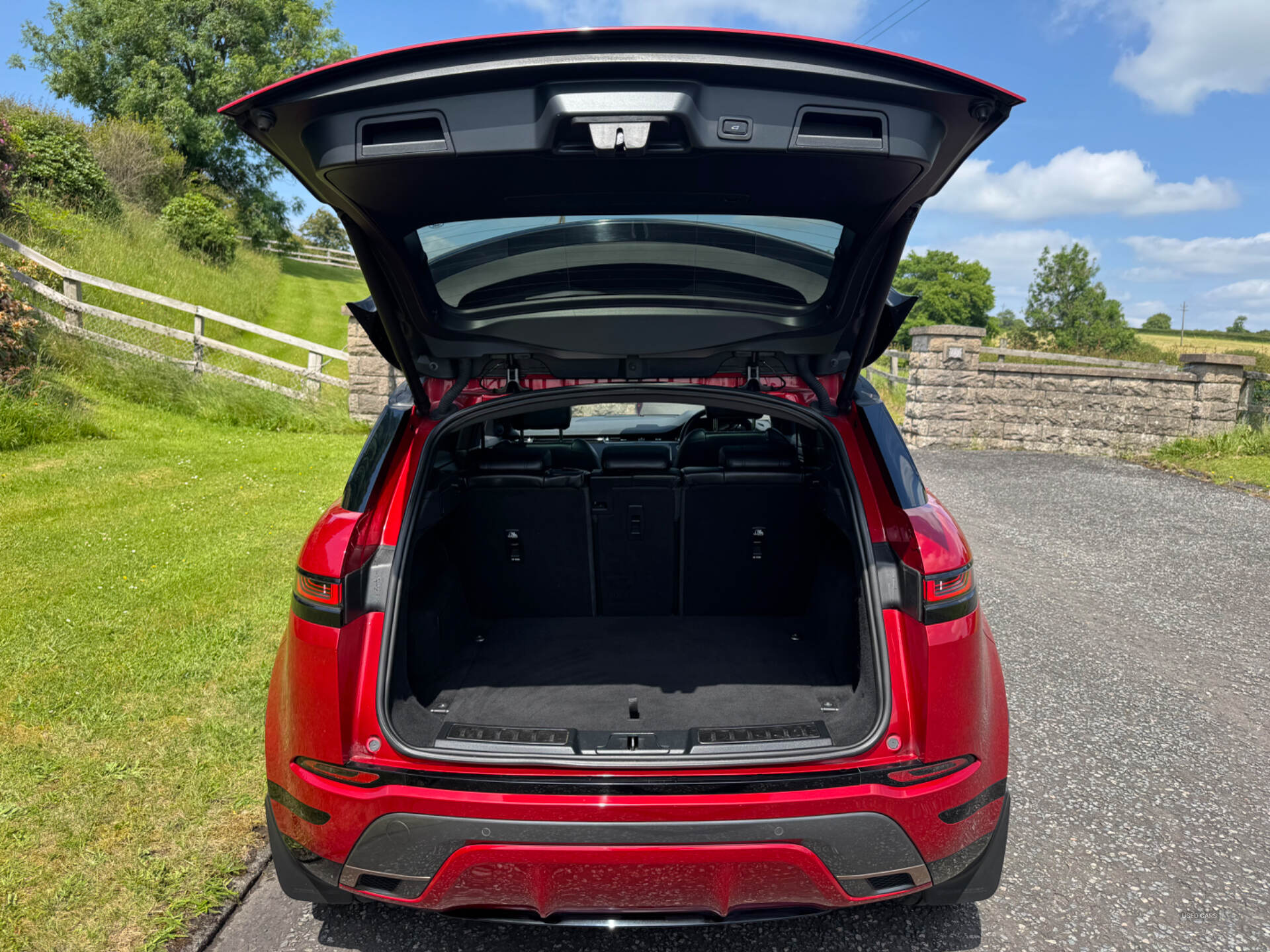Mar 2019 Land Rover Range Rover Evoque 2.0 D180 R-Dynamic SE 5dr Auto