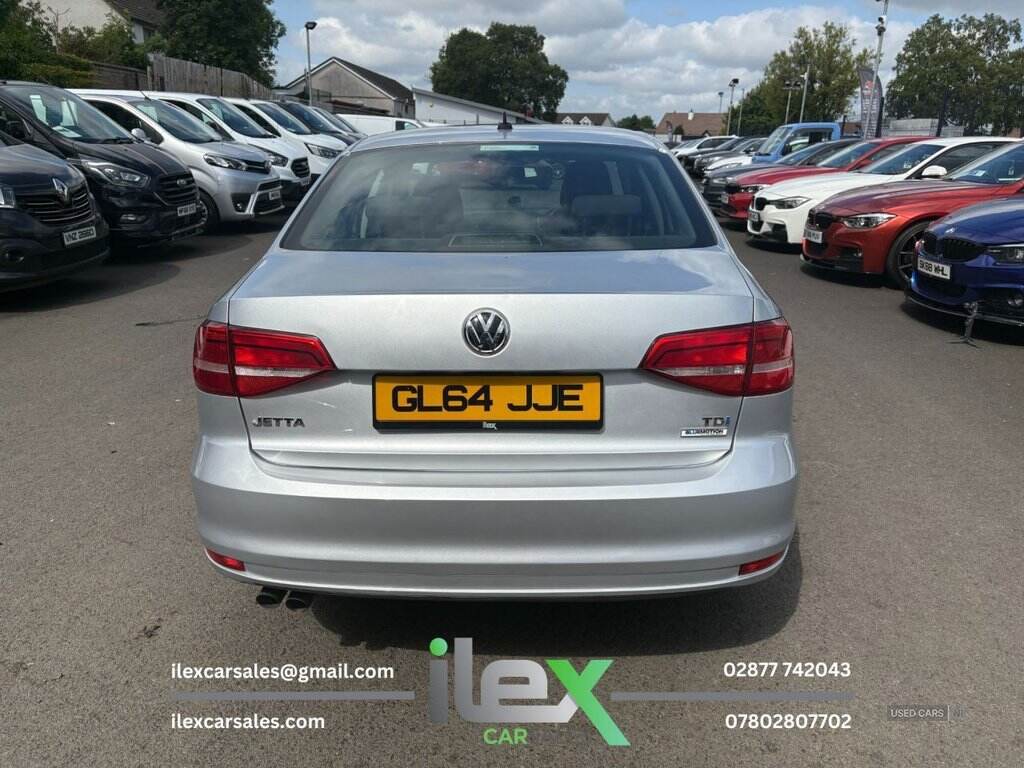 Dec 2014 Volkswagen Jetta 2.0 TDI SE 4dr DSG