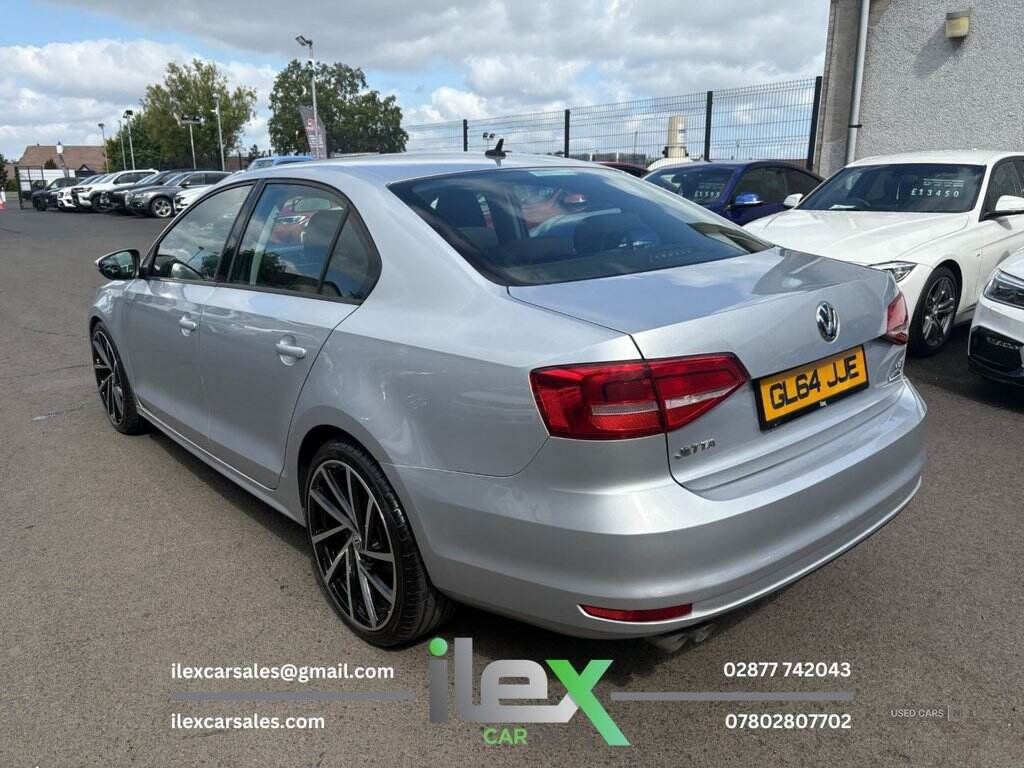 Dec 2014 Volkswagen Jetta 2.0 TDI SE 4dr DSG
