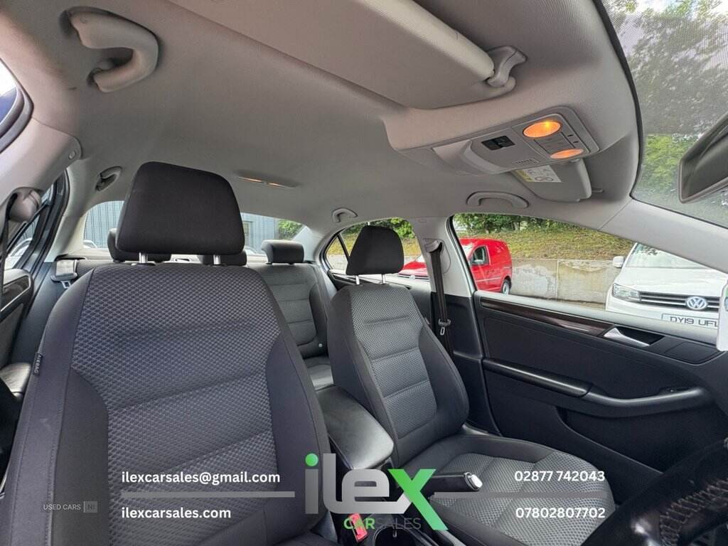 Dec 2014 Volkswagen Jetta 2.0 TDI SE 4dr DSG