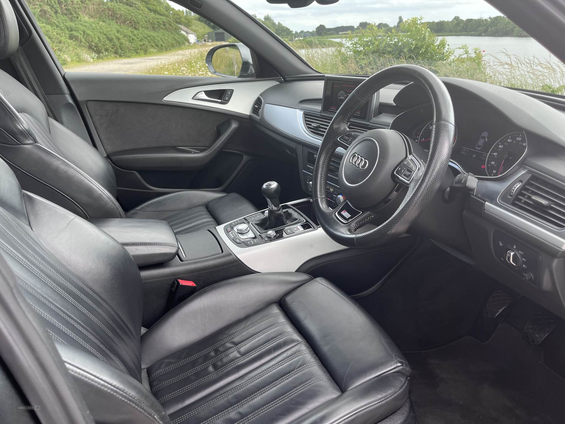 Car Thumbnail 4