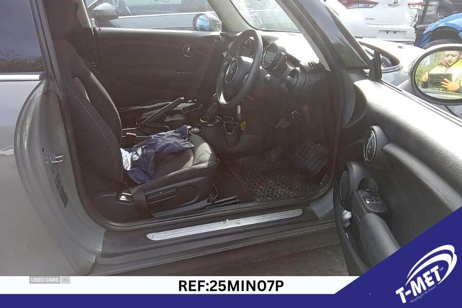Mar 2018 MINI Hatch 1.5 Cooper 3dr Auto