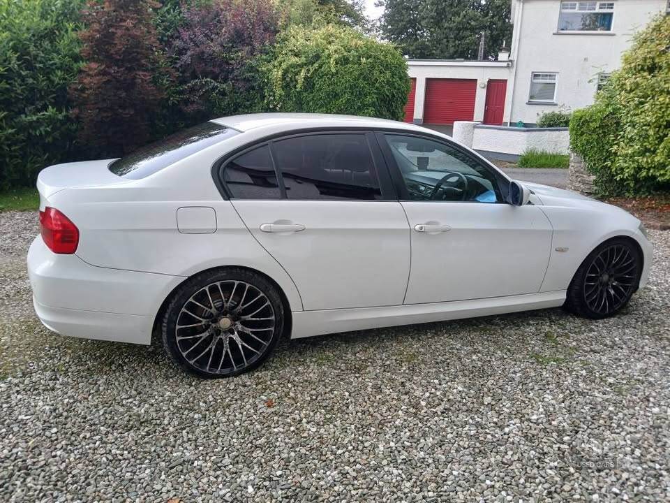 Mar 2011 BMW 3 Series 320d EfficientDynamics 4dr