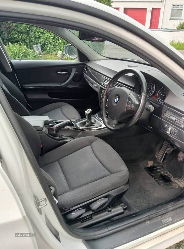Mar 2011 BMW 3 Series 320d EfficientDynamics 4dr