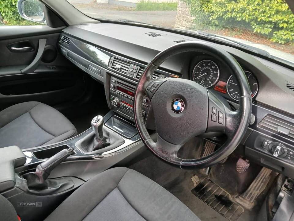 Mar 2011 BMW 3 Series 320d EfficientDynamics 4dr