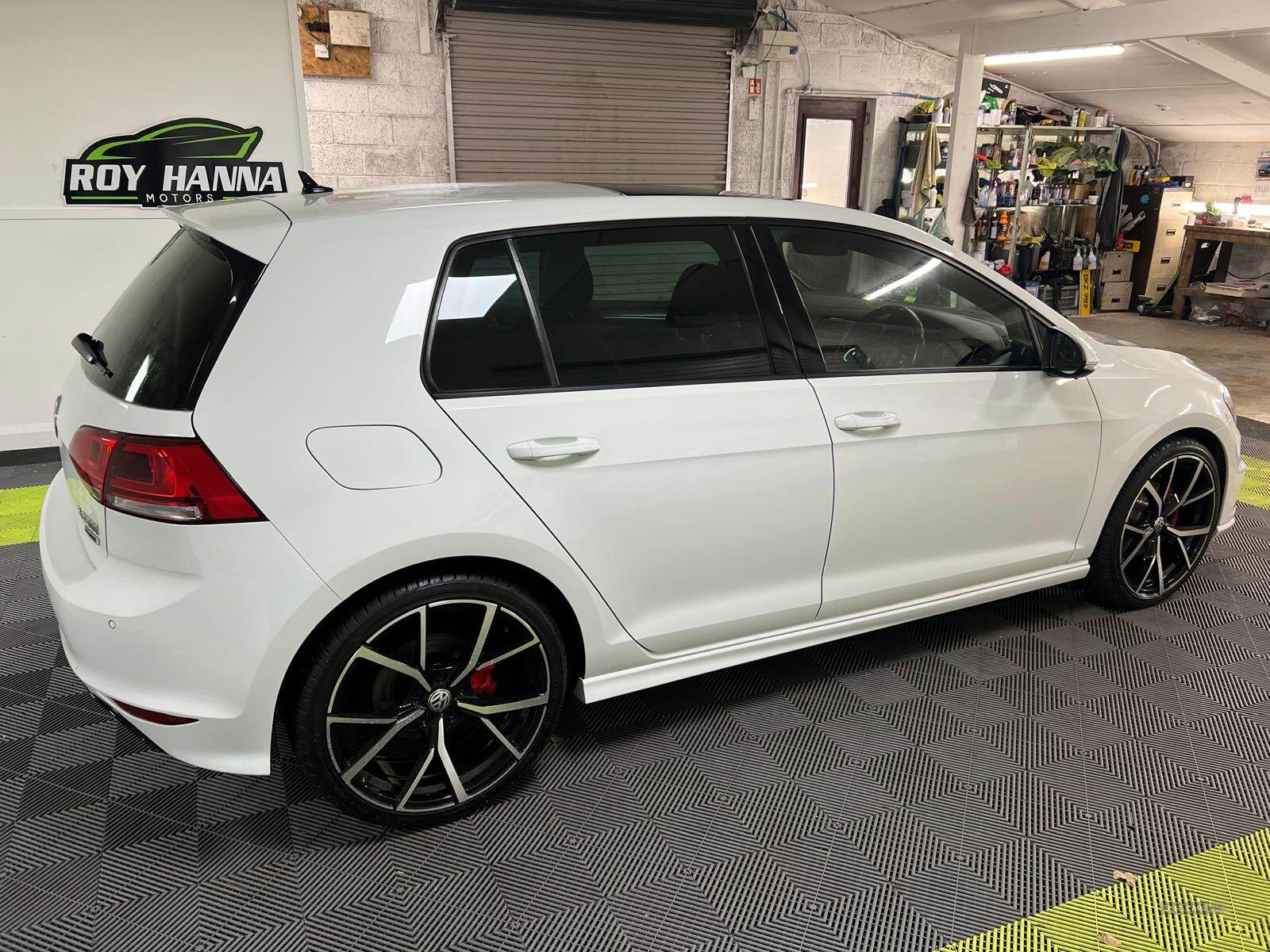 Mar 2017 Volkswagen Golf 2.0 TDI R-Line Edition 5dr DSG