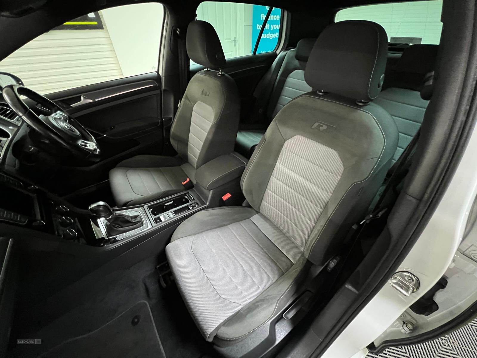 Mar 2017 Volkswagen Golf 2.0 TDI R-Line Edition 5dr DSG