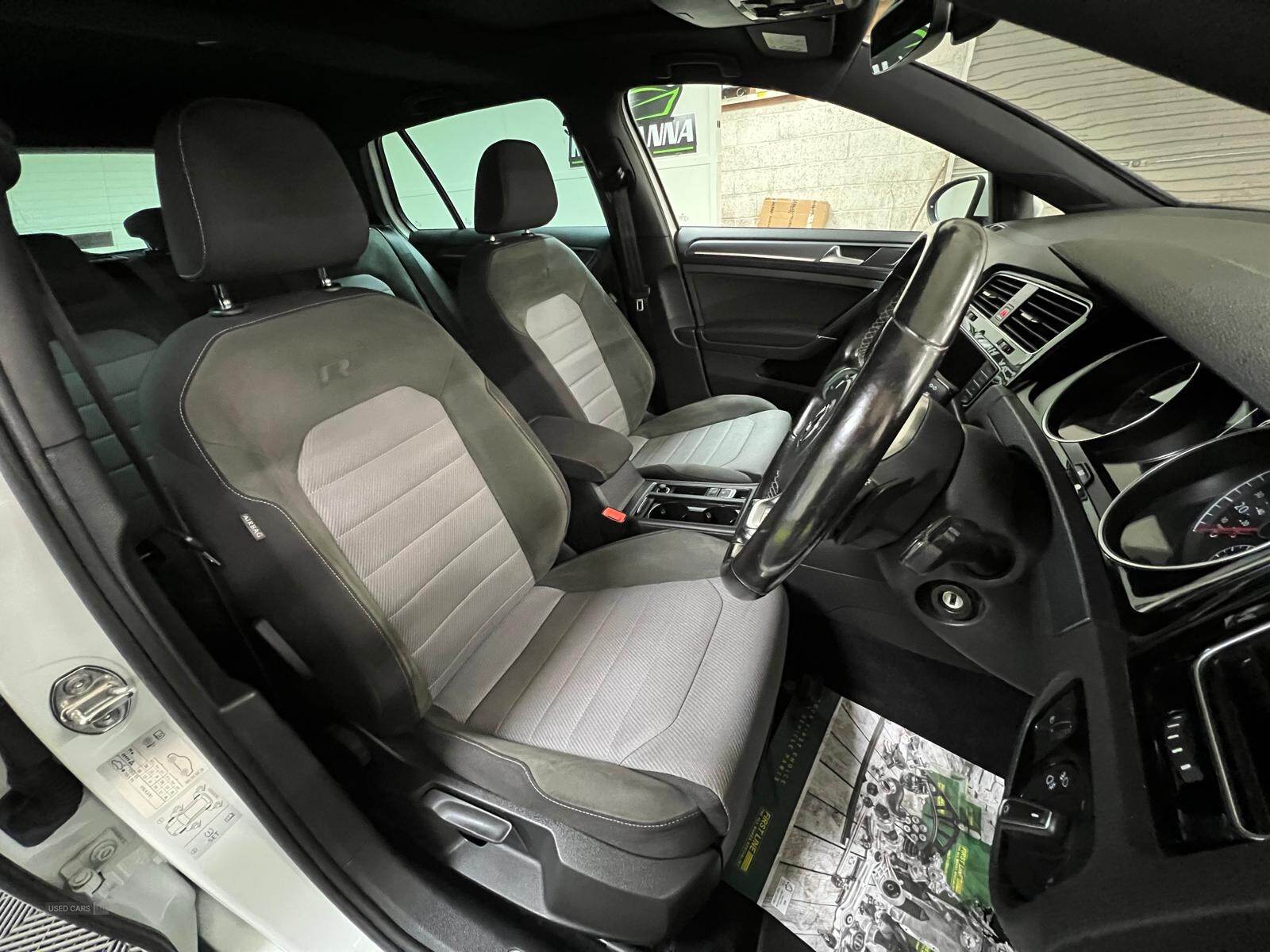 Mar 2017 Volkswagen Golf 2.0 TDI R-Line Edition 5dr DSG