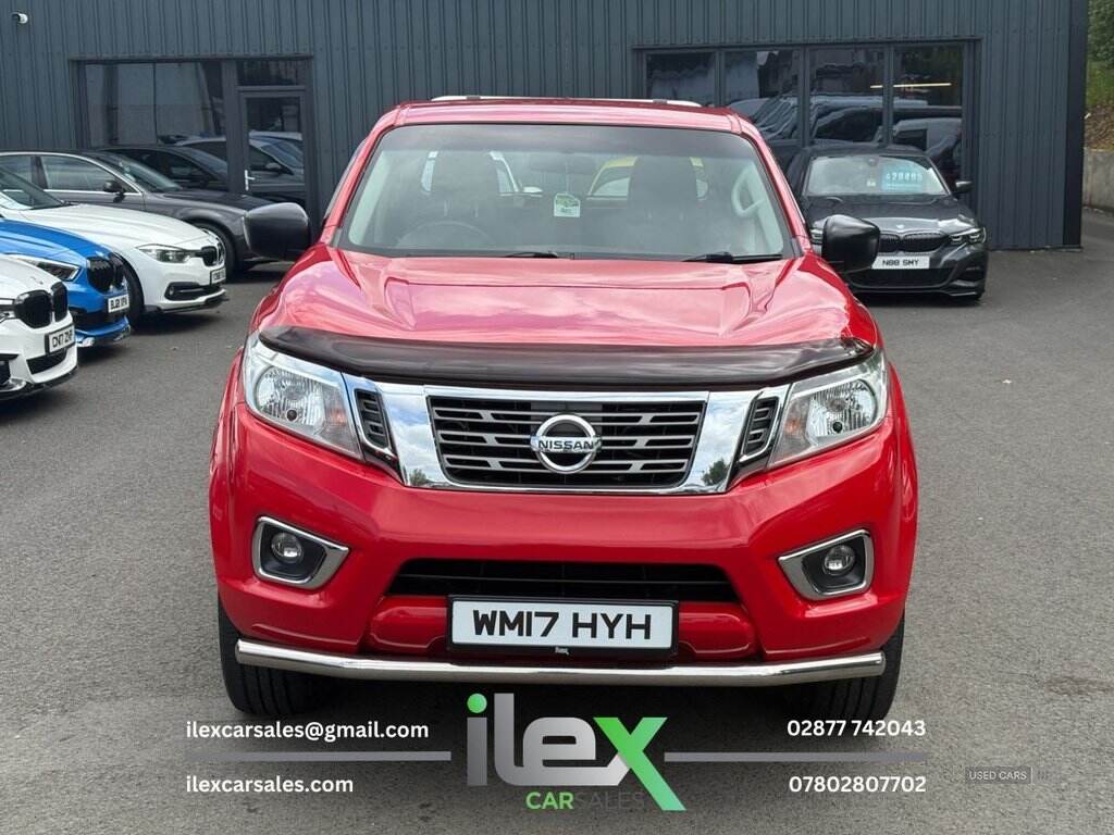 May 2017 Nissan Navara Double Cab Pick Up Acenta 2.3dCi 160 4WD