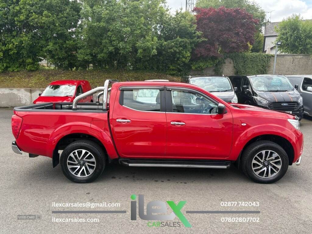 May 2017 Nissan Navara Double Cab Pick Up Acenta 2.3dCi 160 4WD