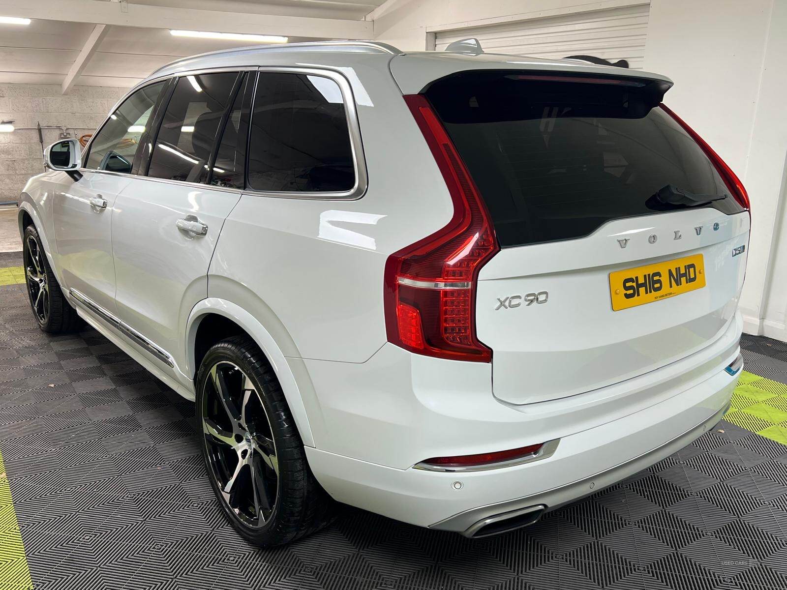 Apr 2016 Volvo XC90 2.0 D5 Inscription 5dr AWD Geartronic