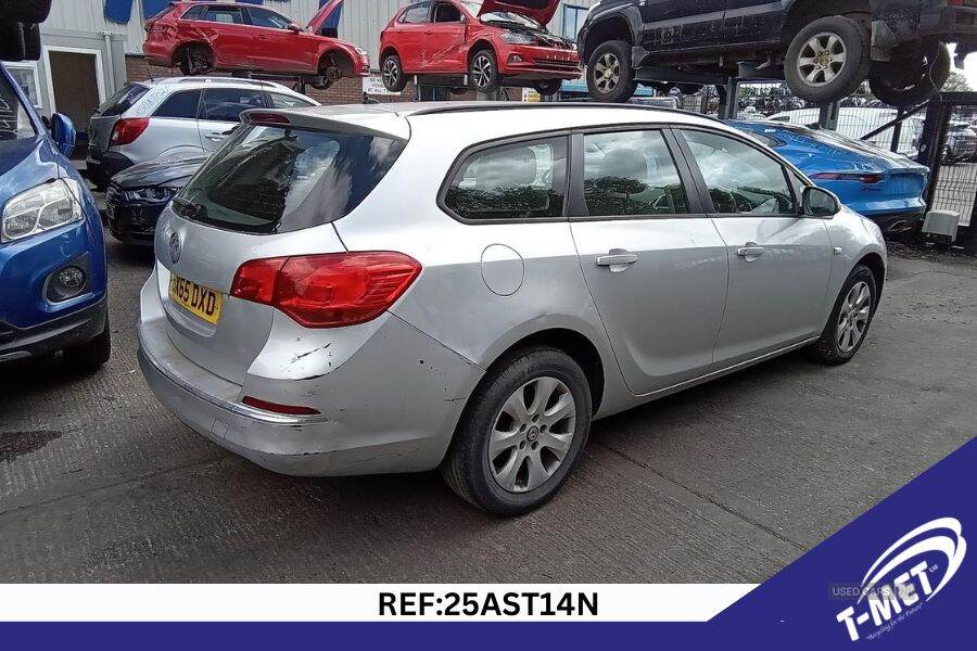 Jan 2016 Vauxhall Astra 1.6 CDTi 16V ecoFLEX Design 5dr